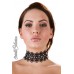 Collarino in pizzo con perle e strass. Collarino in pizzo con perle e strass.