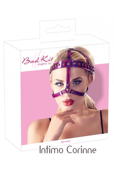 Imbracatura facciale color fucsia metallizzato con strass. Imbracatura facciale color fucsia metallizzato con strass.