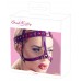 Imbracatura facciale color fucsia metallizzato con strass. Imbracatura facciale color fucsia metallizzato con strass.