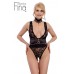 Body in pizzo e raso con catene e girocollo. Body in pizzo e raso con catene e girocollo.