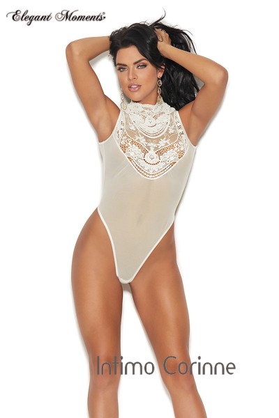Body bianco in microrete con ricami nella parte frontale. Body bianco in microrete con ricami nella parte frontale.