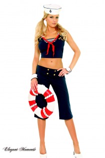 Costume ufficiale della marina 5 pezzi. Costume ufficiale della marina 5 pezzi.