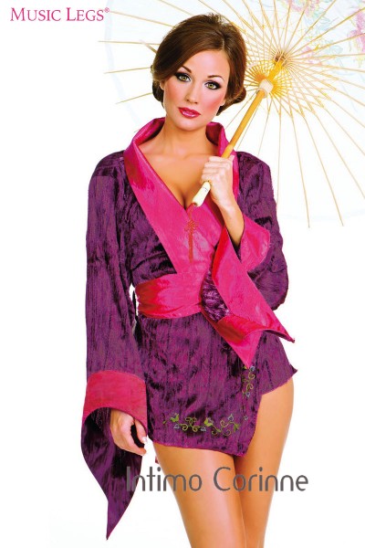 Music legs: kimono in velluto. Music legs: kimono in velluto.