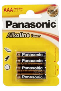 Blister 4 batterie mini stilo Panasonic AAA alcaline. Blister 4 batterie mini stilo Panasonic AAA alcaline.