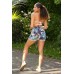 Shorts moda mare vita alta con stampa tropicale. Shorts moda mare vita alta con stampa tropicale.
