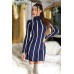 Miniabito in maglia a righe con collo alto blu navy