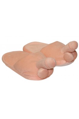 Pantofole in peluche per lei. Pantofole in peluche per lei.