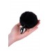 Plug in metallo argentato con peluche nero. Plug in metallo argentato con peluche nero.