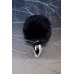 Plug in metallo argentato con peluche nero. Plug in metallo argentato con peluche nero.
