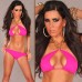 Costume da bagno fucsia con catena dorata. Costume da bagno fucsia con catena dorata.