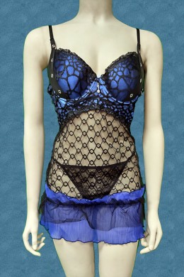 Chemise in tulle ricamato con borchie e volants. Nero-blu Chemise in tulle ricamato con borchie e volants. Nero-blu