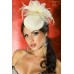 CHILIROSE: cappellino avorio con velo, piume e fiocco. CHILIROSE: cappellino avorio con velo, piume e fiocco.