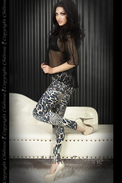 Leggings fantasia animalier blu/nero. Leggings fantasia animalier blu/nero.