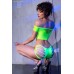 Top e shorts con intagli. Verde acceso Top e shorts con intagli. Verde acceso