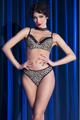 Set 2 pezzi leopardato con slip double-face. Set 2 pezzi leopardato con slip double-face.