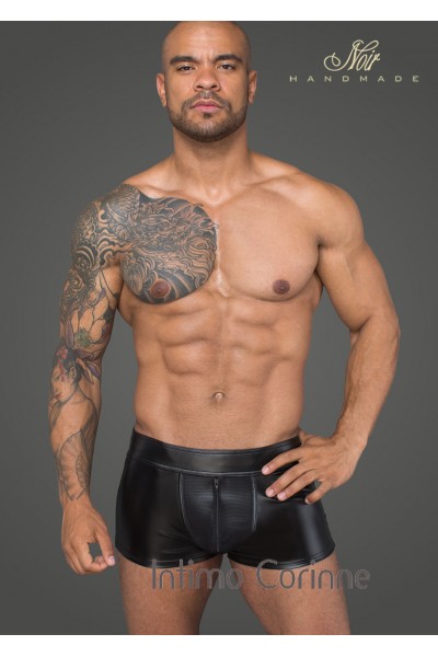 Pantaloncini da uomo in tessuto effetto bagnato e rete 3D. Pantaloncini da uomo in tessuto effetto bagnato e rete 3D.